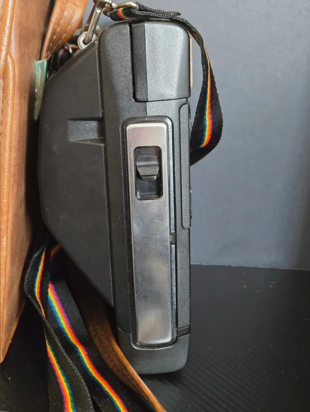 Vintage Kodak Colorburst 250 Instant Camera Polaroid w/Strap & Case UNTESTED